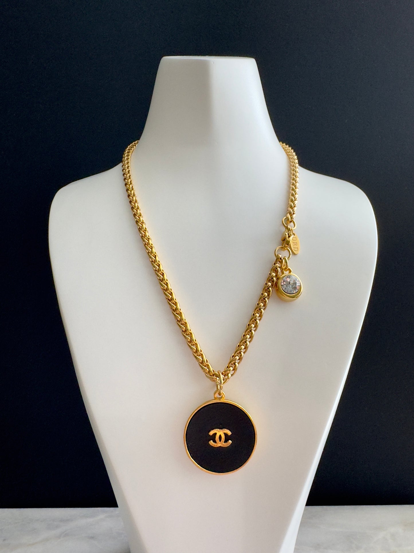 🖤 HUGE extremely rare Vintage reworked black button necklace