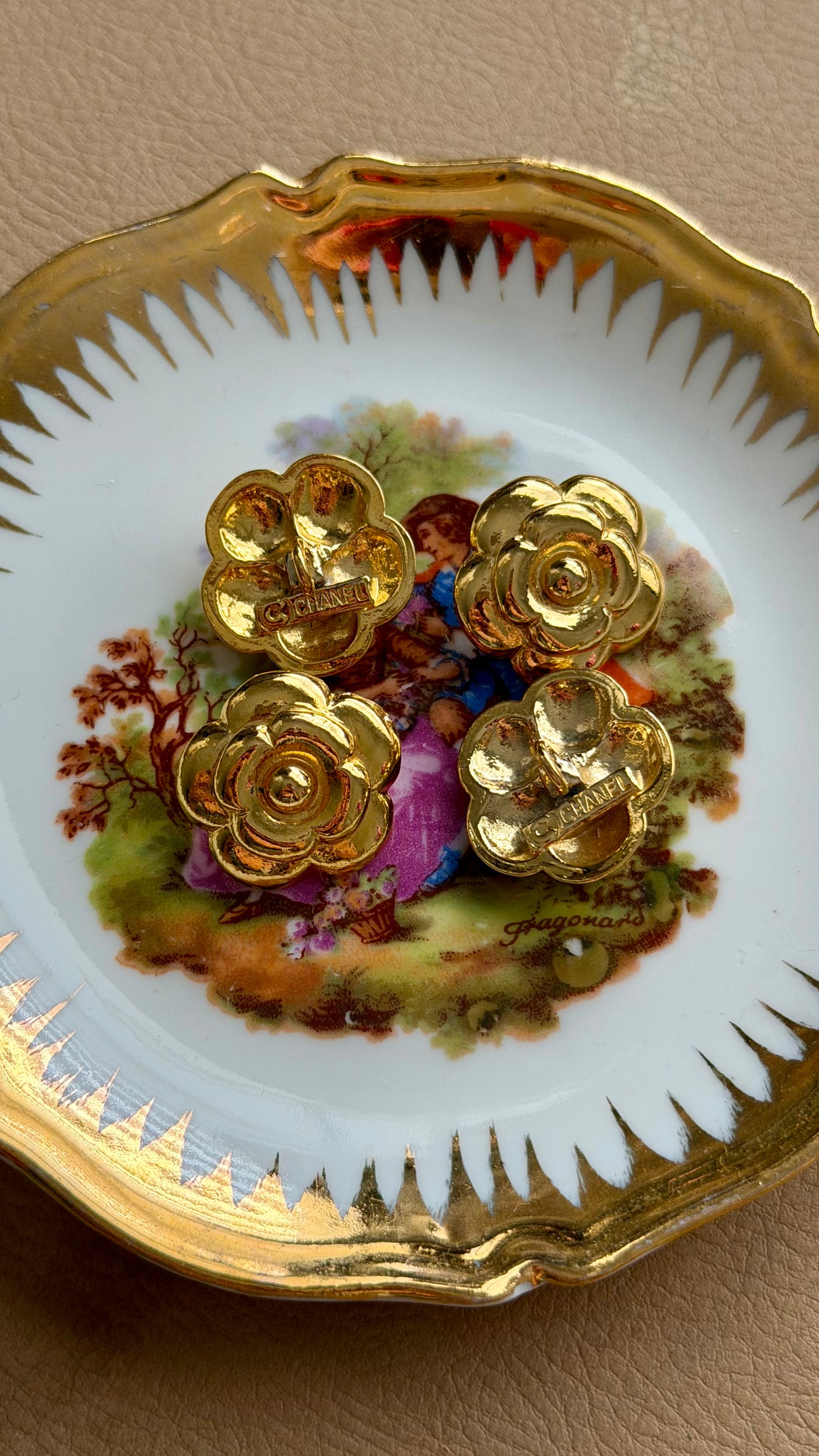 🌼 CAMELLIA 🌼 Extremely rare Vintage Authentic reworked Gold button Necklace - ONE OF A KIND