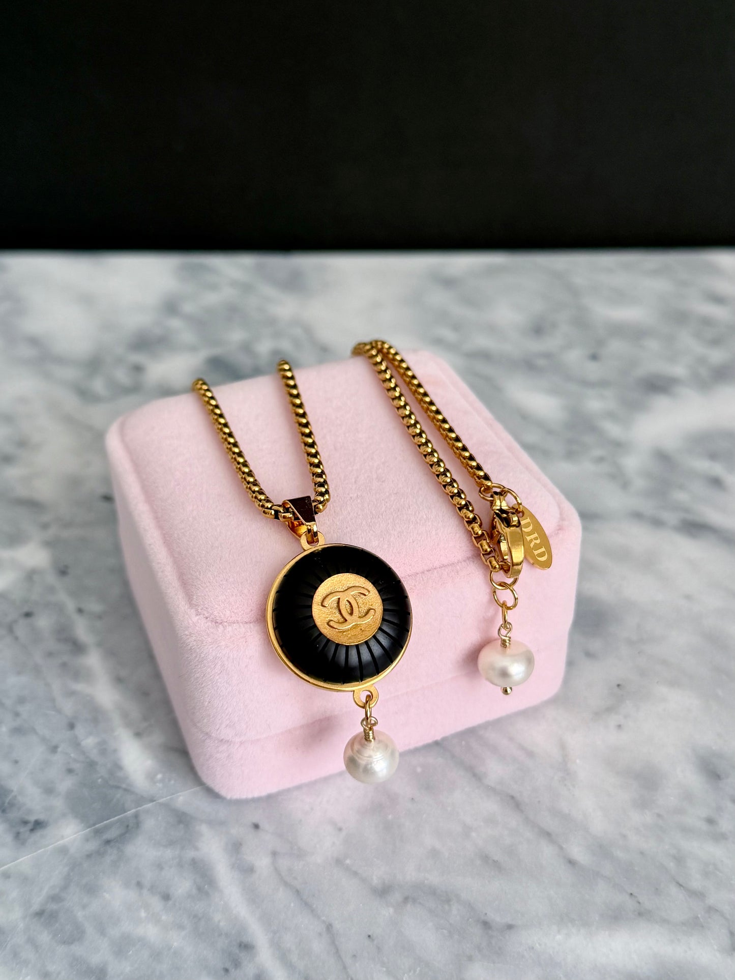 ✨Extremely rare Authentic Reworked gold Button Necklace
