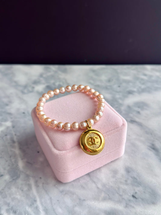 Pink pearl Authentic Reworked button bracelet 🌸