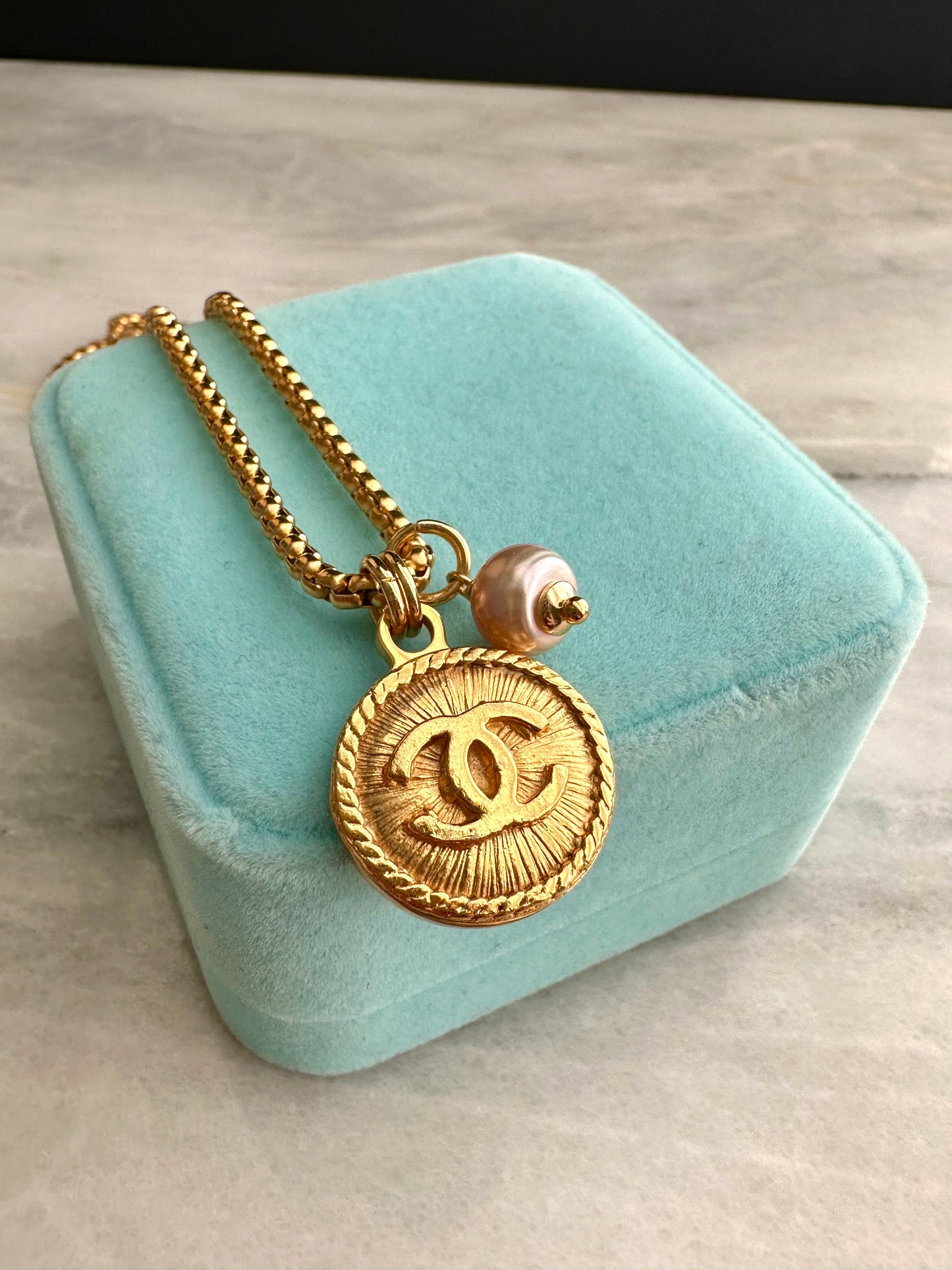 Extremely rare Vintage Authentic reworked Gold button Necklace