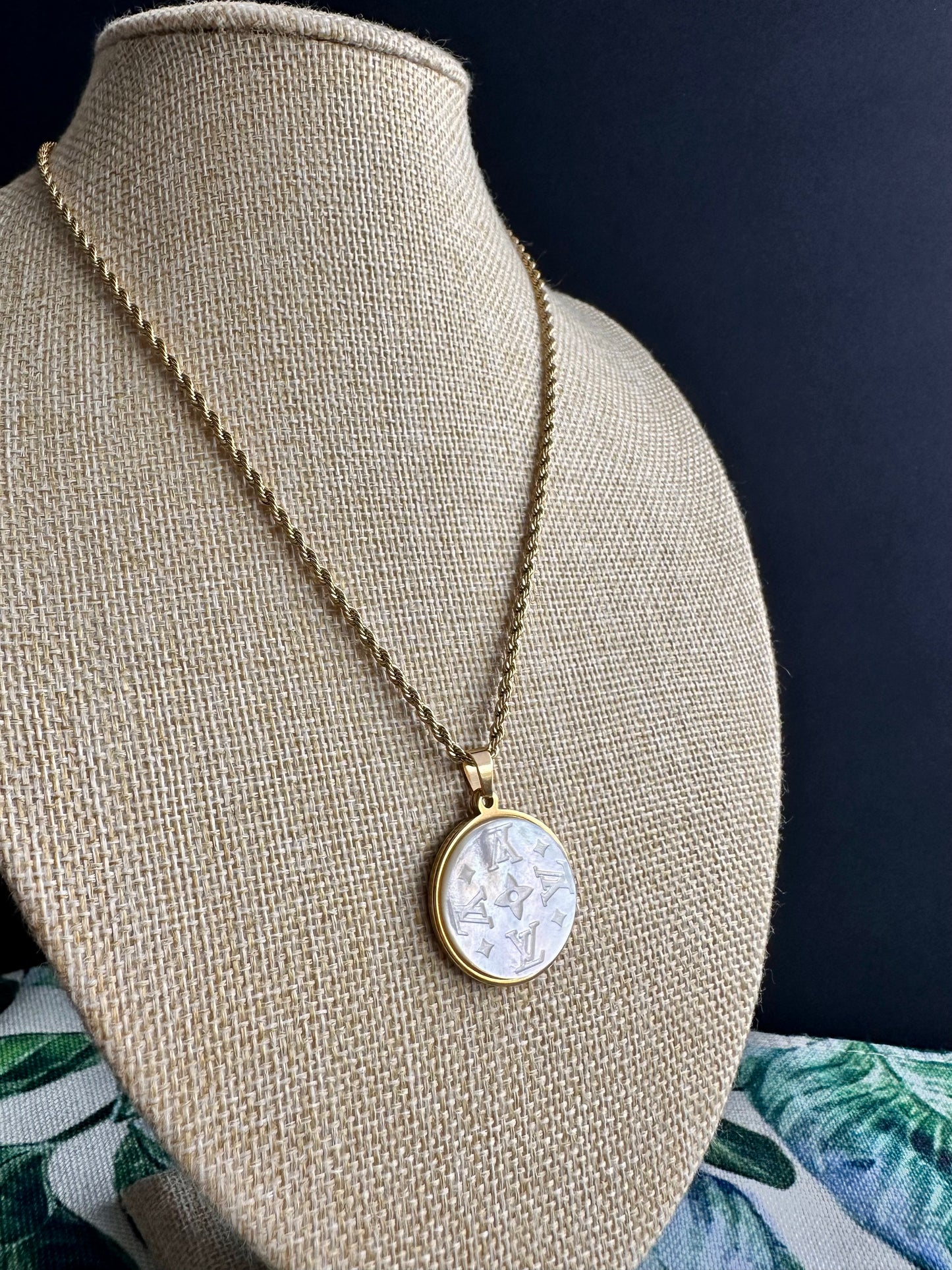 ⭐️ Authentic gold reworked Louis Vuitton button Necklace - VERY rare!