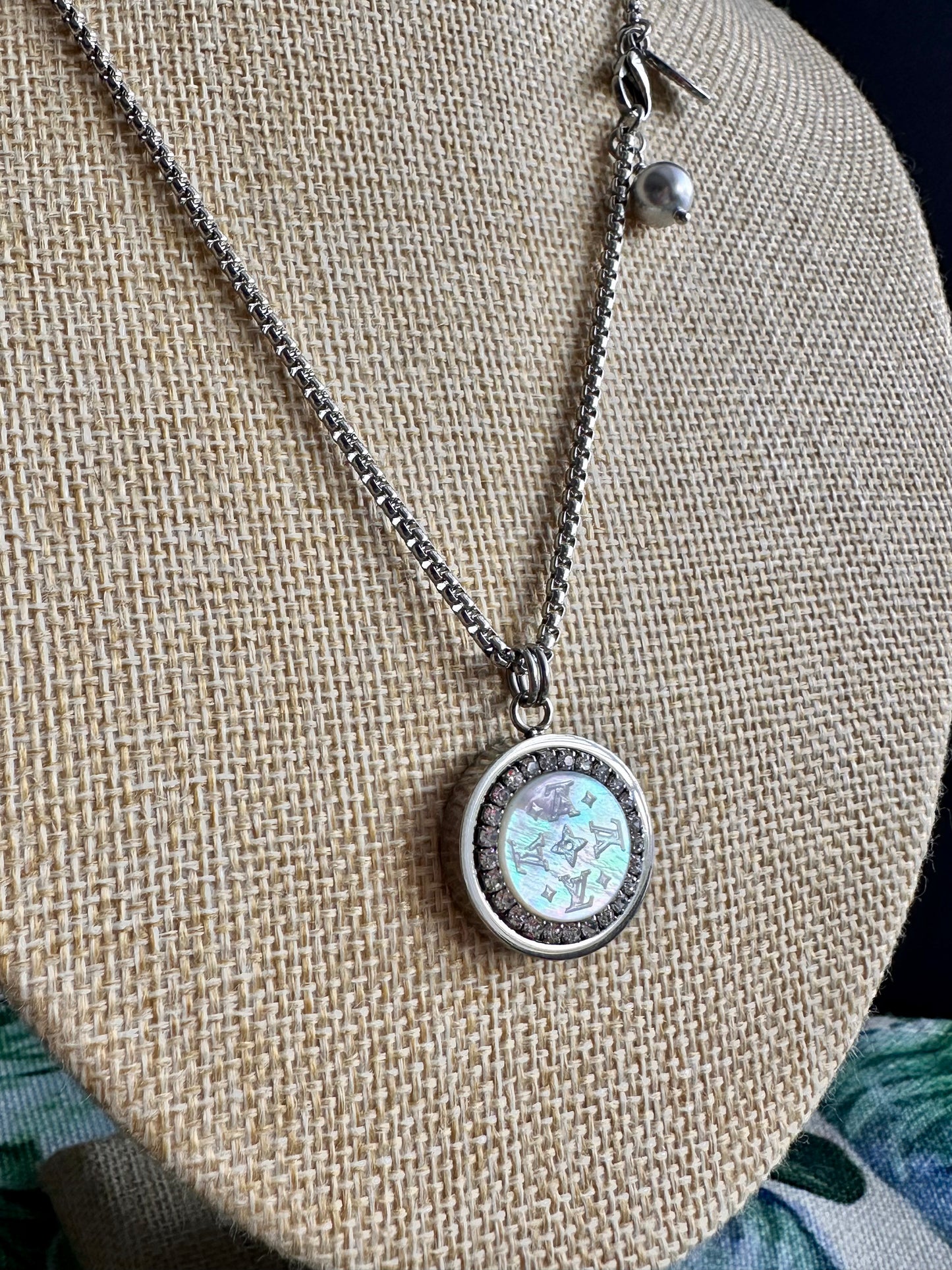 🤍 Authentic silver reworked Louis Vuitton button Necklace - VERY rare!