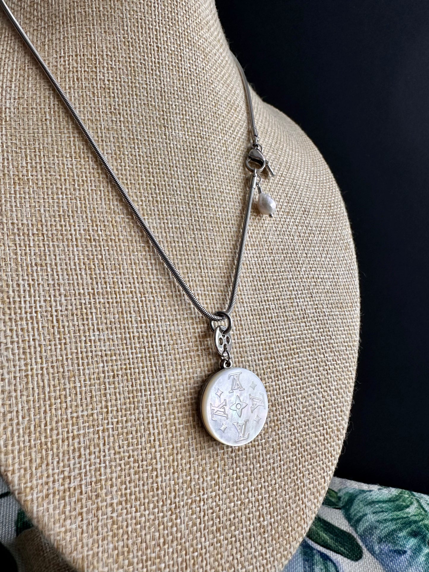 🤍 Authentic silver reworked Louis Vuitton button Necklace - VERY rare!