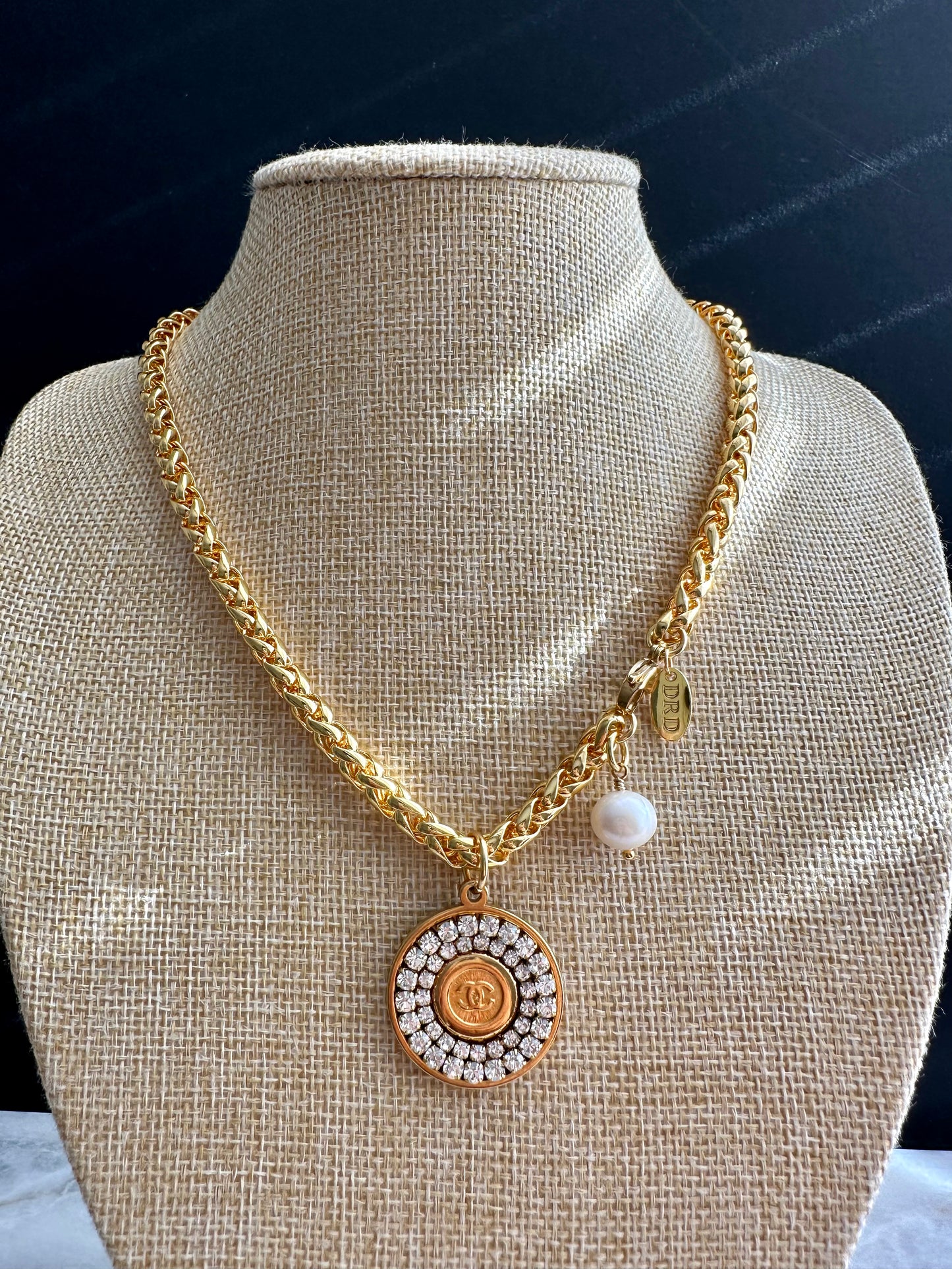 ✨SUPER RARE Large Vintage Authentic reworked Gold button Necklace