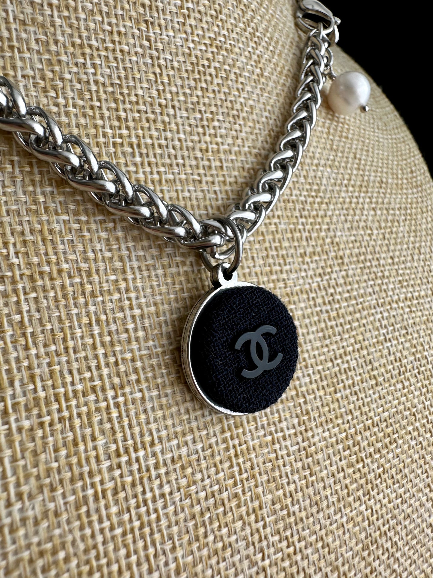 🖤 Reworked Authentic silver and black button necklace