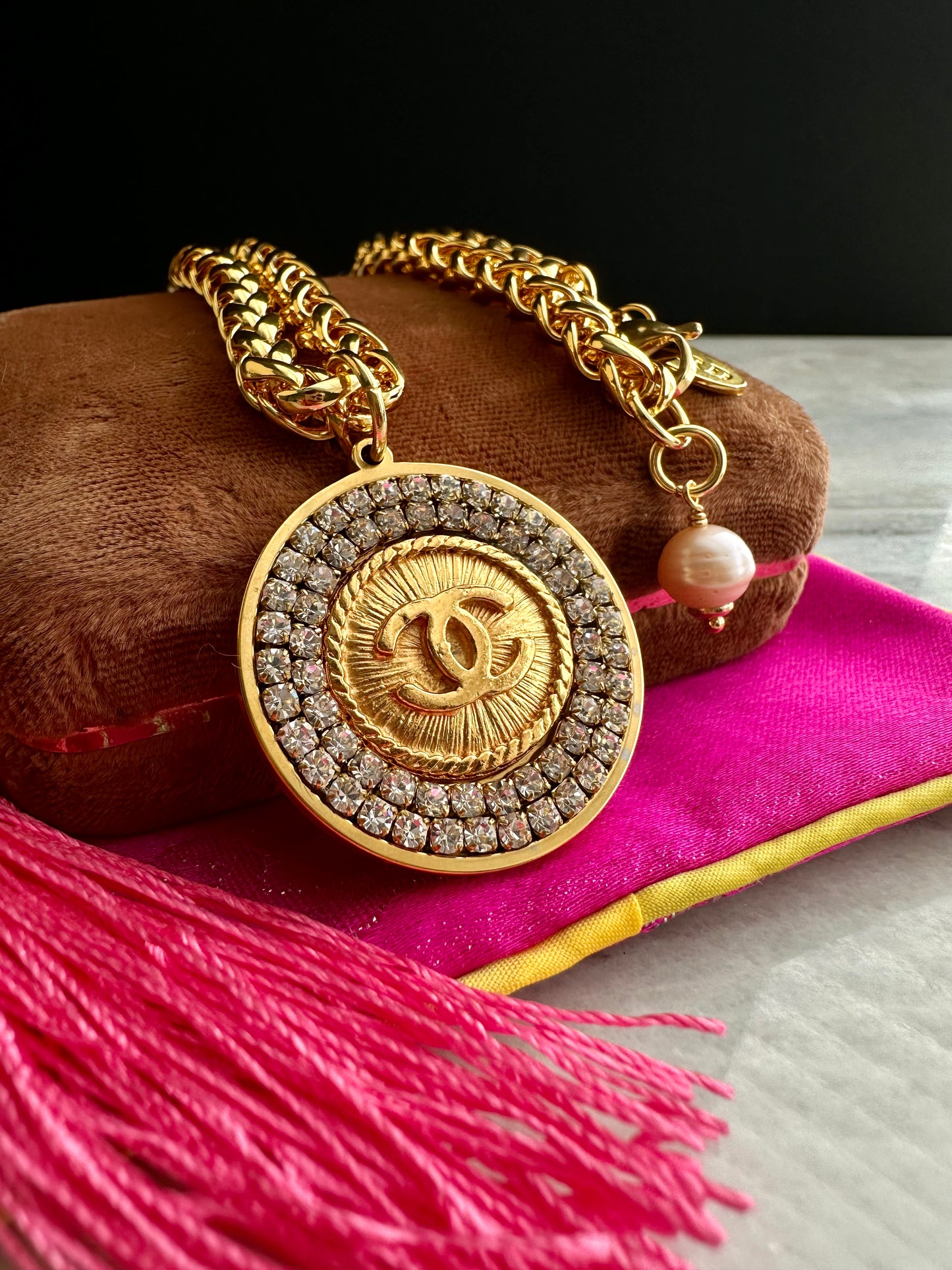 ✨SUPER RARE Large Vintage Authentic reworked Gold button Necklace