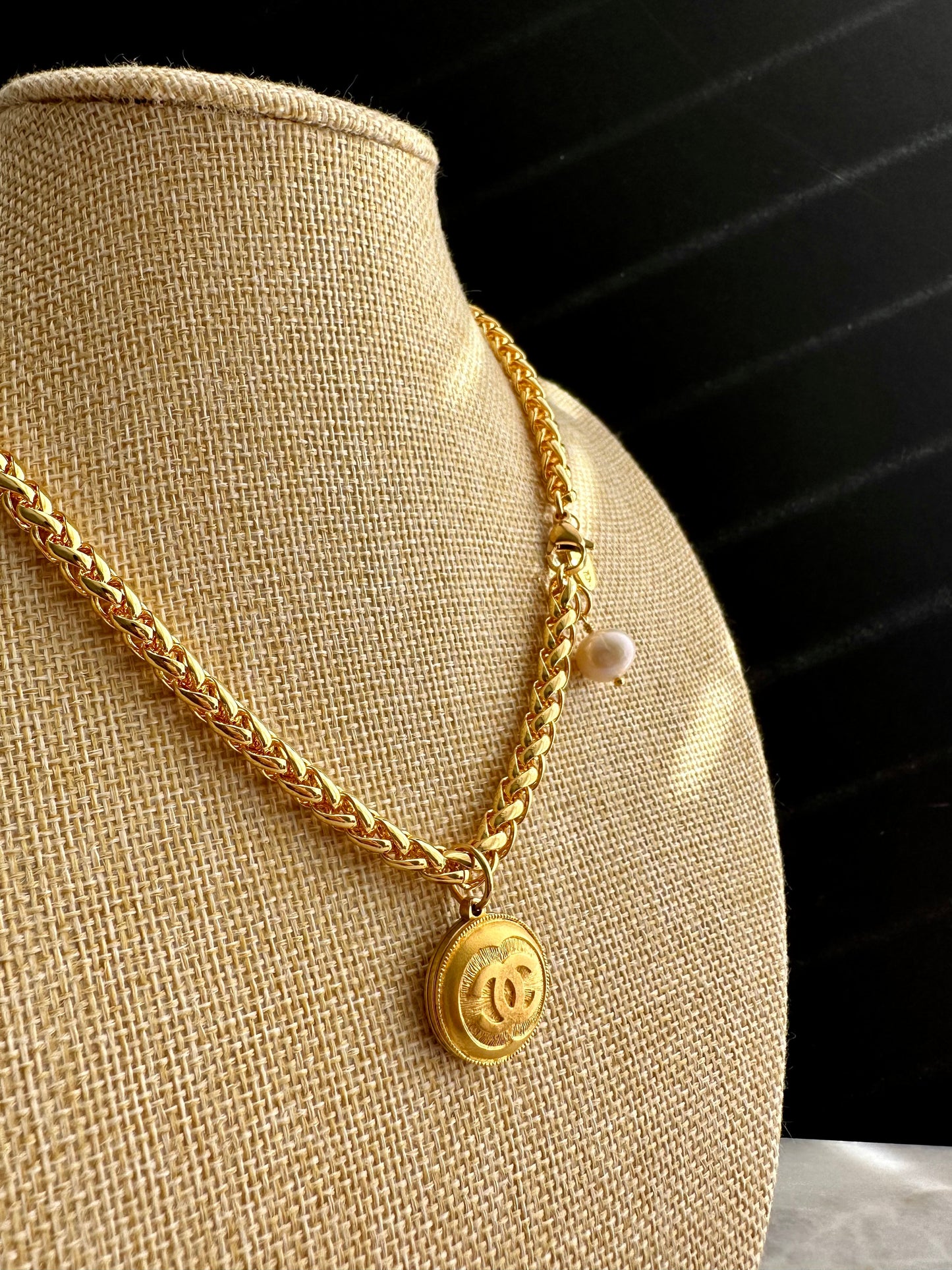 ✨ SUPER RARE Large Vintage Authentic reworked Gold button Necklace