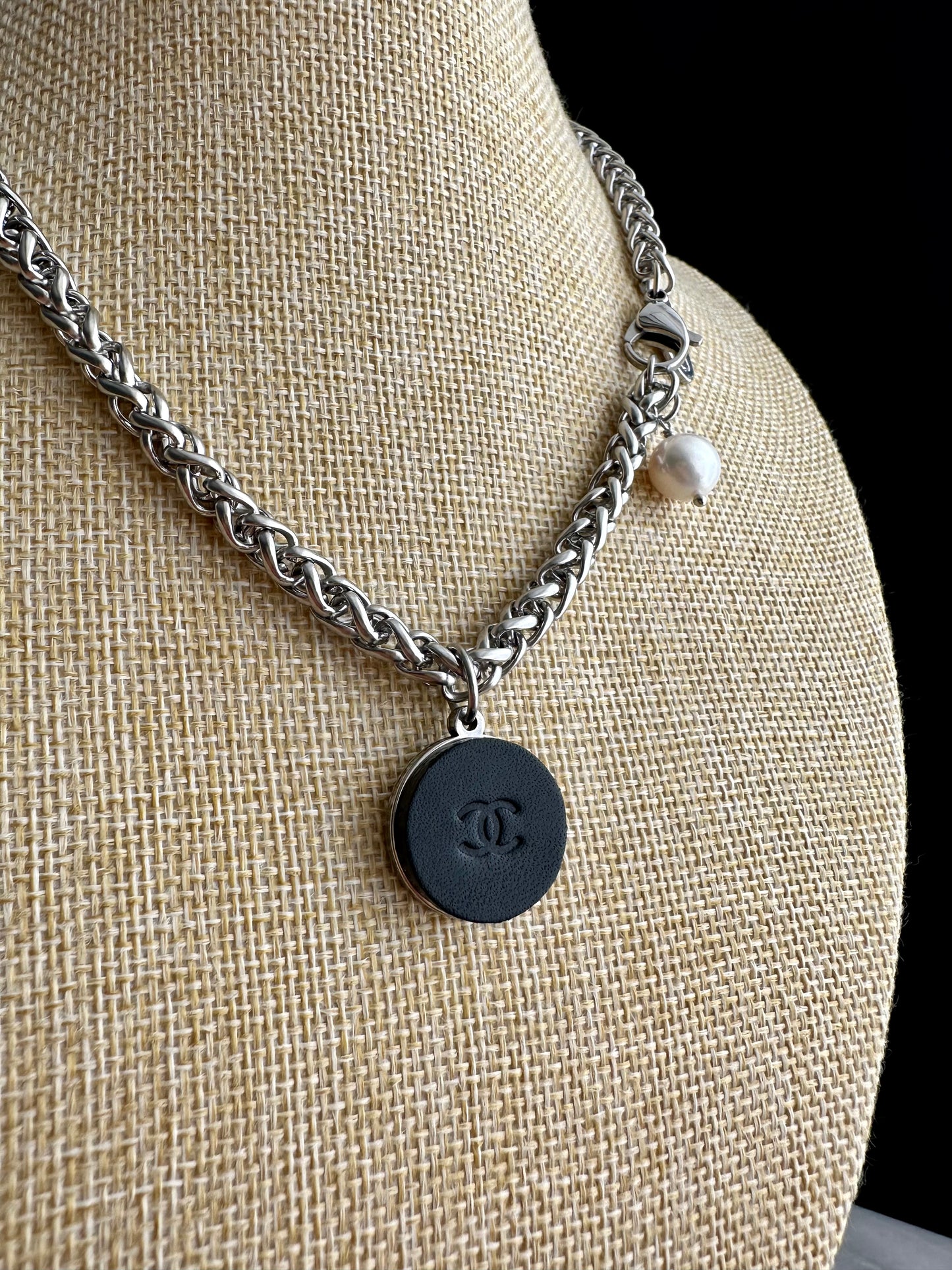 🖤 LEATHER Reworked Authentic silver and black enamel button necklace