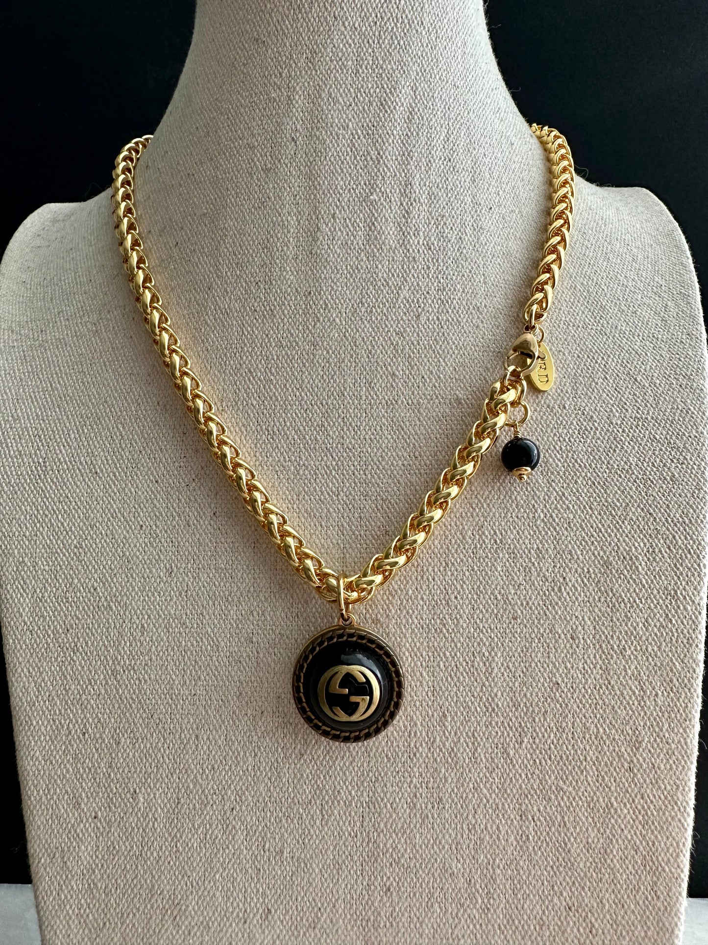 Antique Gold reworked Gucci necklace • high quality