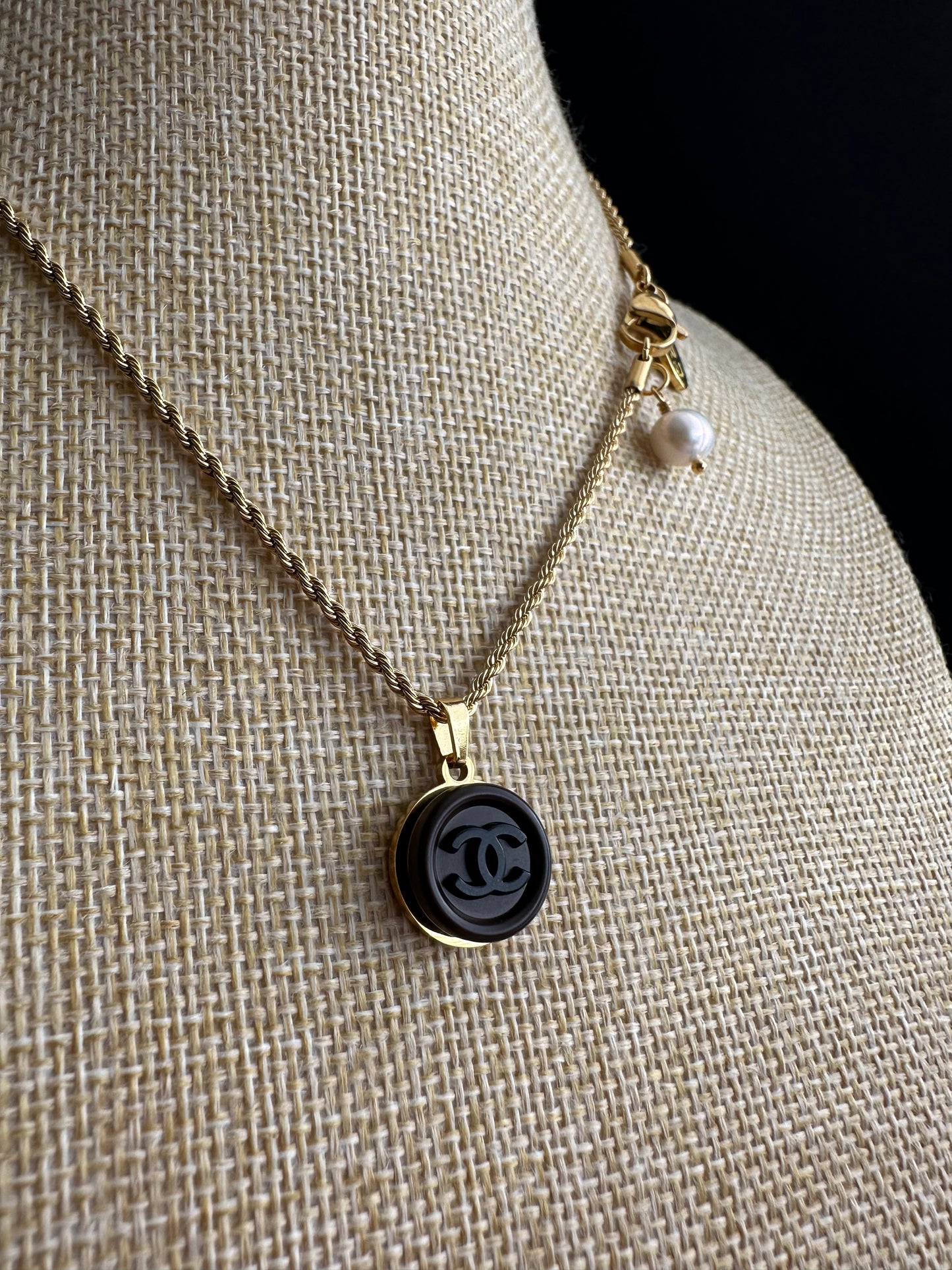 ✨ Delicate Vintage Authentic reworked Gold button Necklace