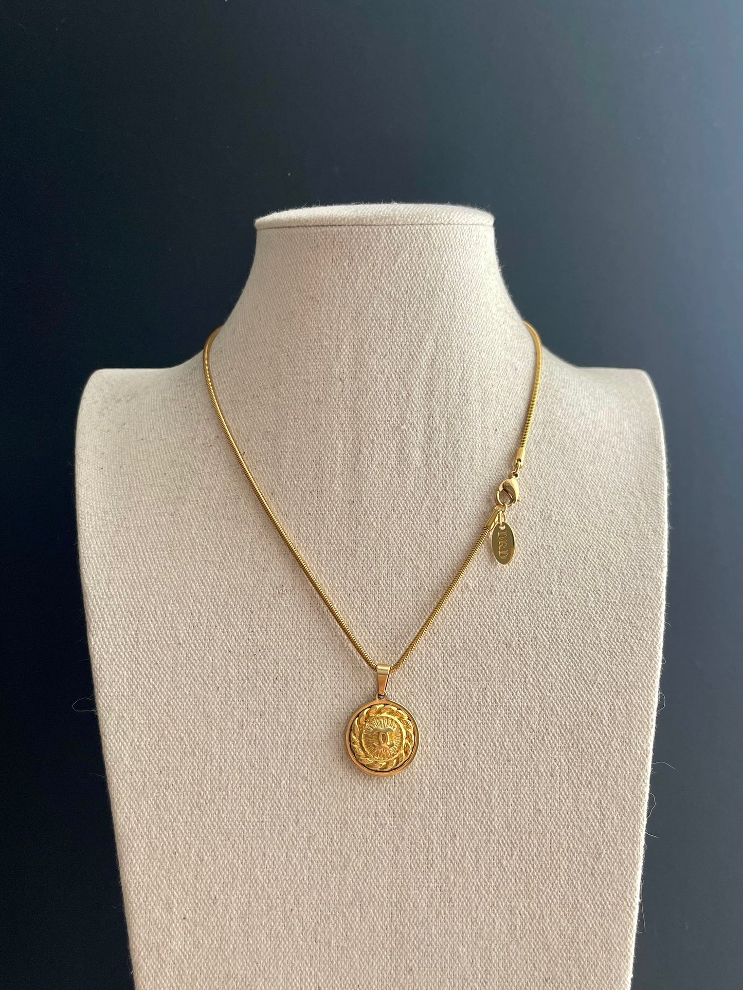 Super rare old Vintage Authentic reworked Gold button Necklace