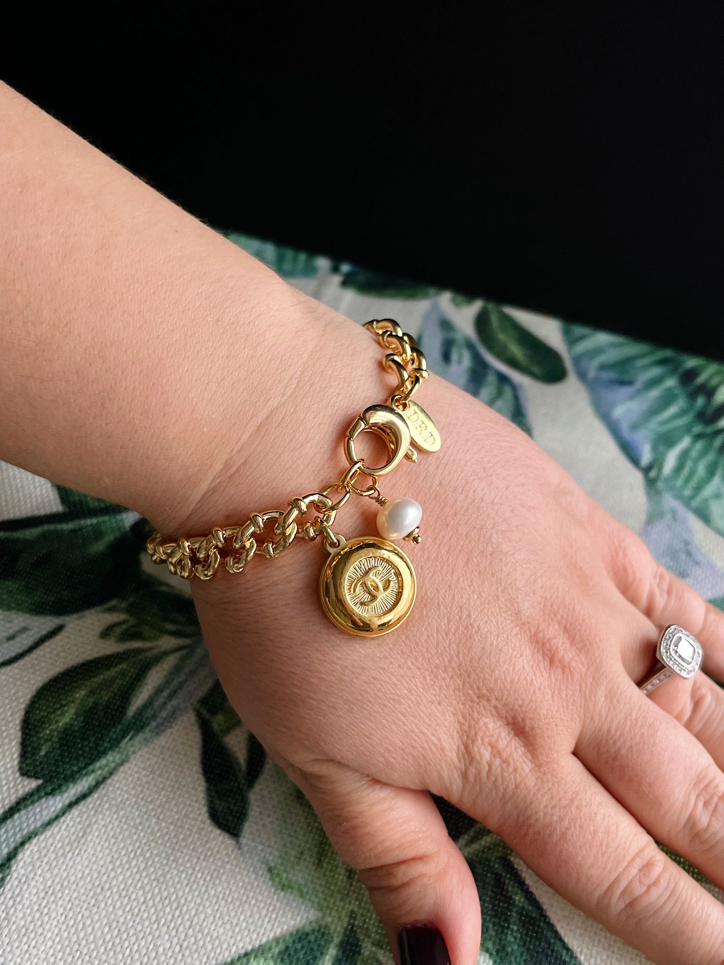 ONE OF A KIND gold reworked button bracelet button bracelet • gorgeous unique chain