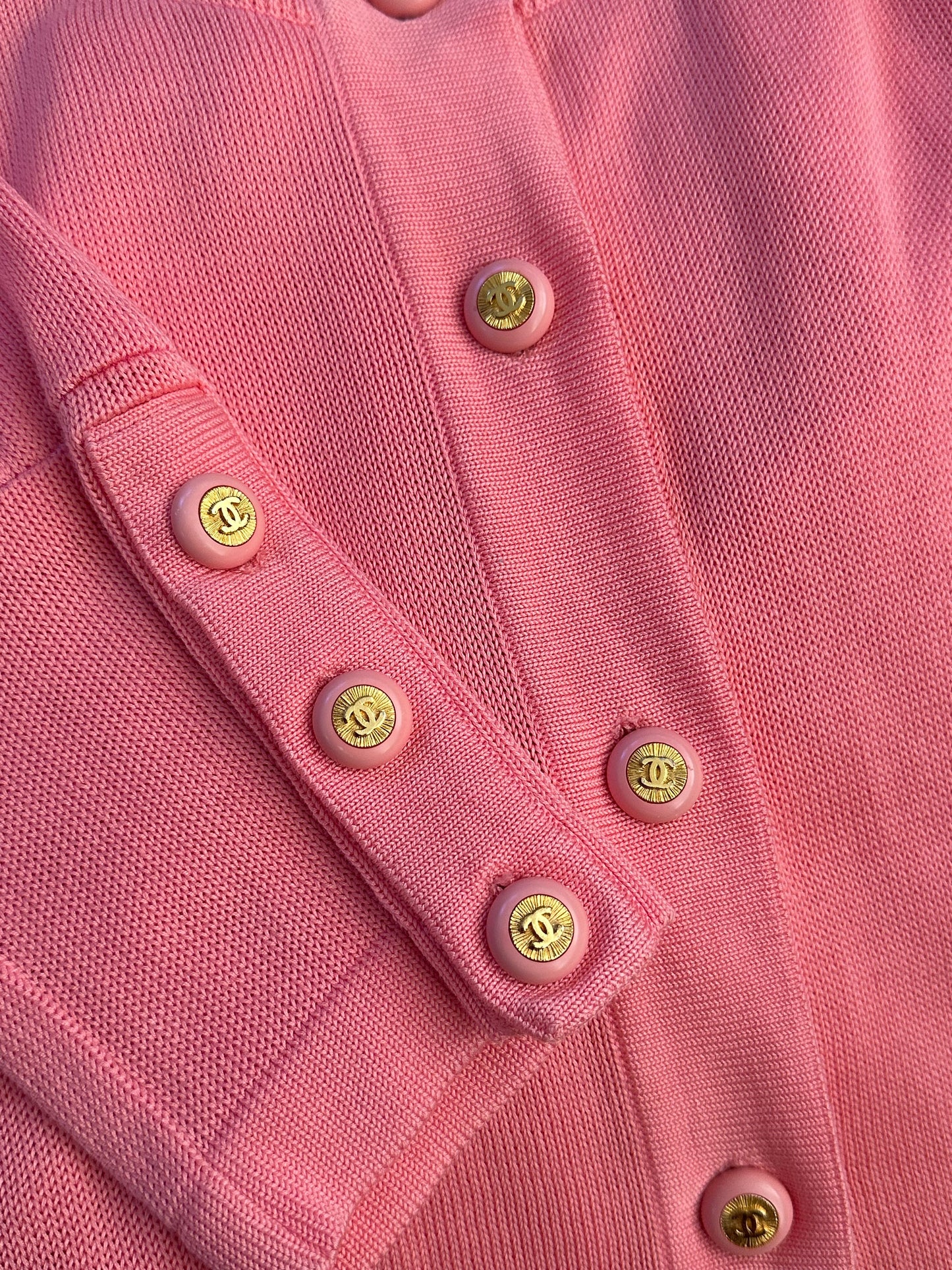 💗 reworked pink button necklace