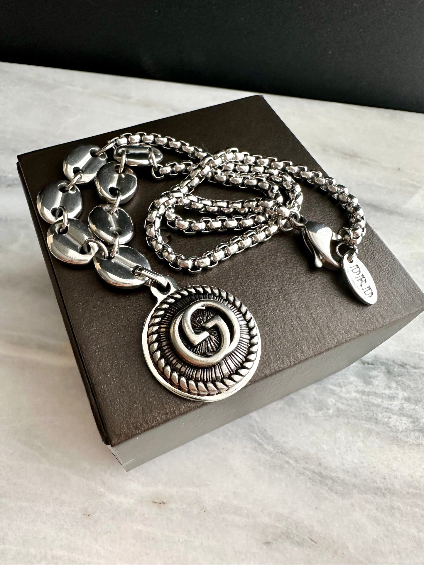 🐝 Antique Silver Gucci charm chain necklace • high quality wheat chain