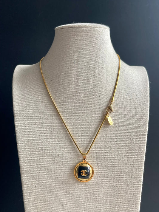 1 Vintage Authentic reworked Gold button Necklace