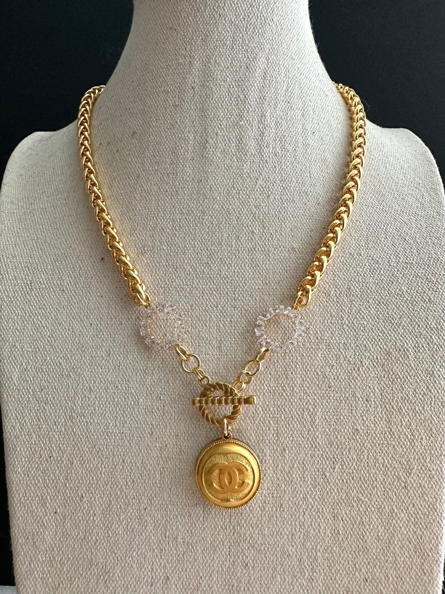 ✨SUPER RARE Large Vintage Authentic reworked Gold button Necklace