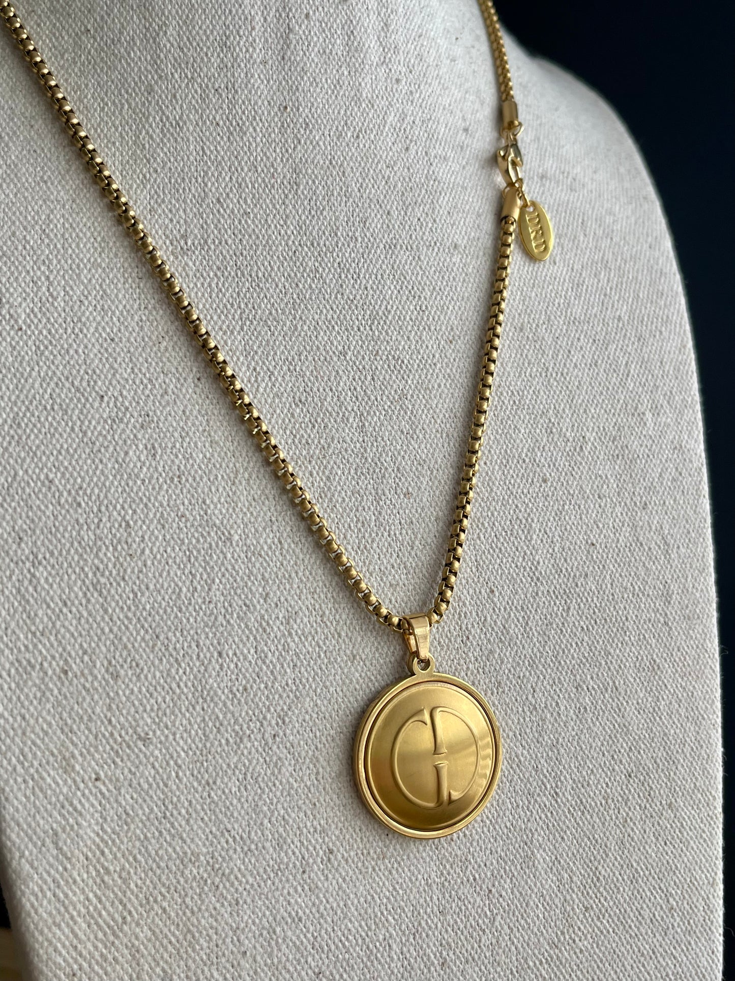 Gold Vintage Gucci necklace • high quality