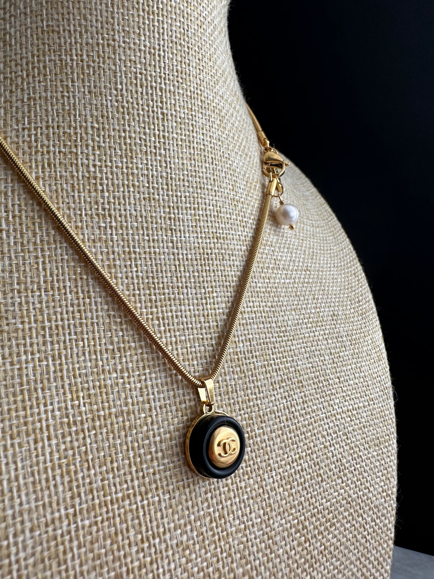 ✨ Delicate Vintage Authentic reworked Gold button Necklace