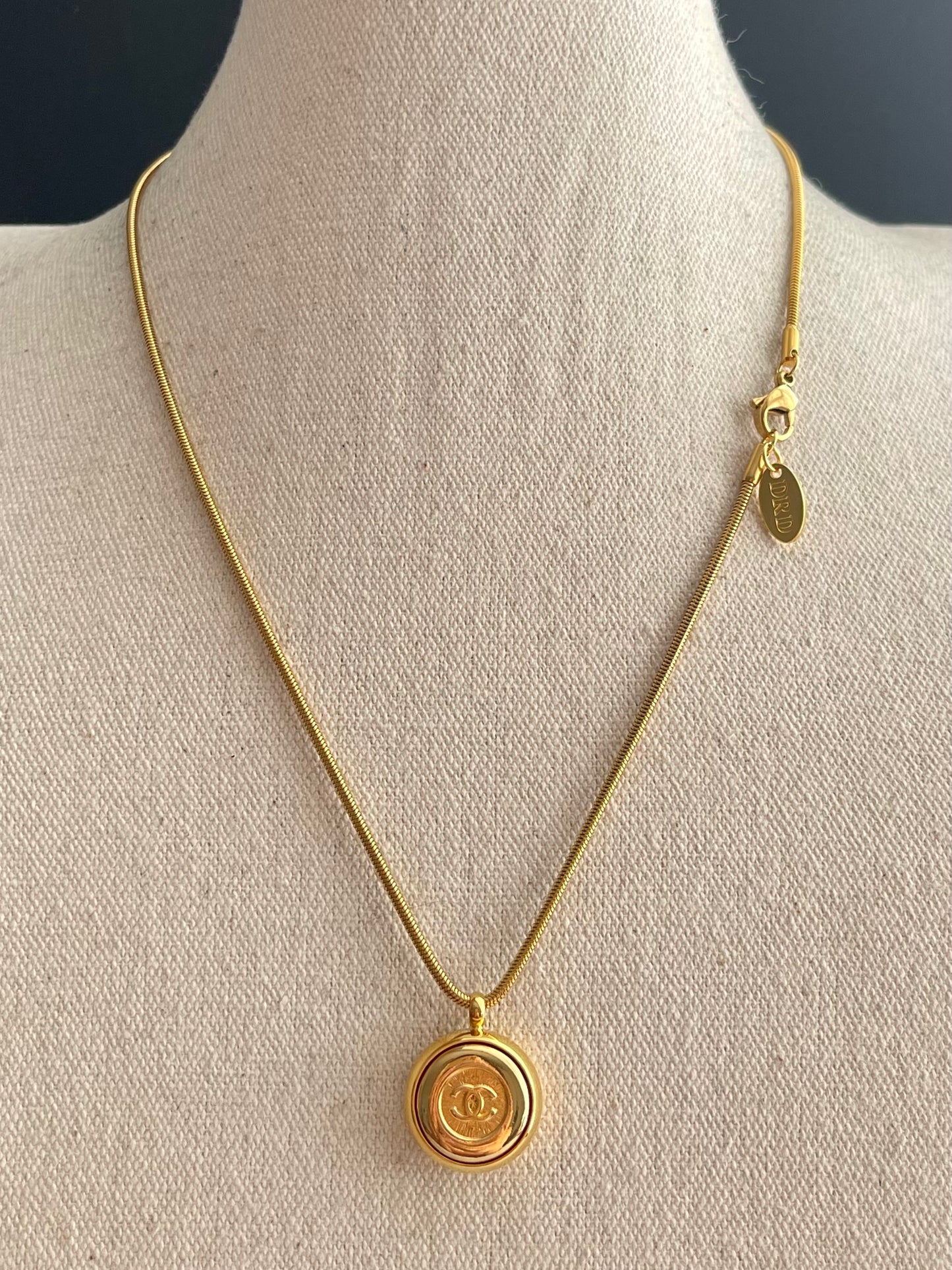 Vintage Authentic reworked Gold button Necklace