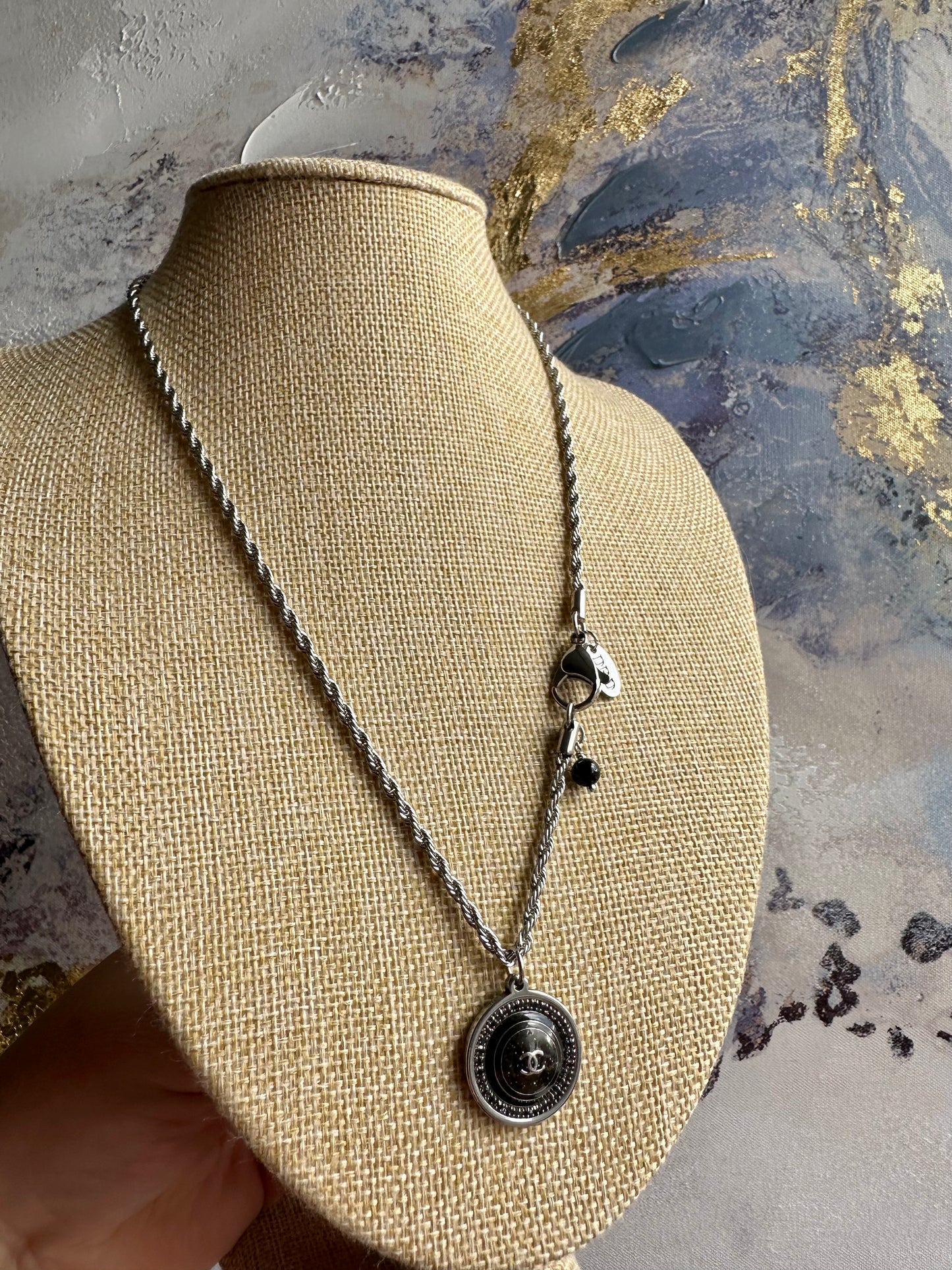 🖤 Authentic Reworked silver Button Necklace