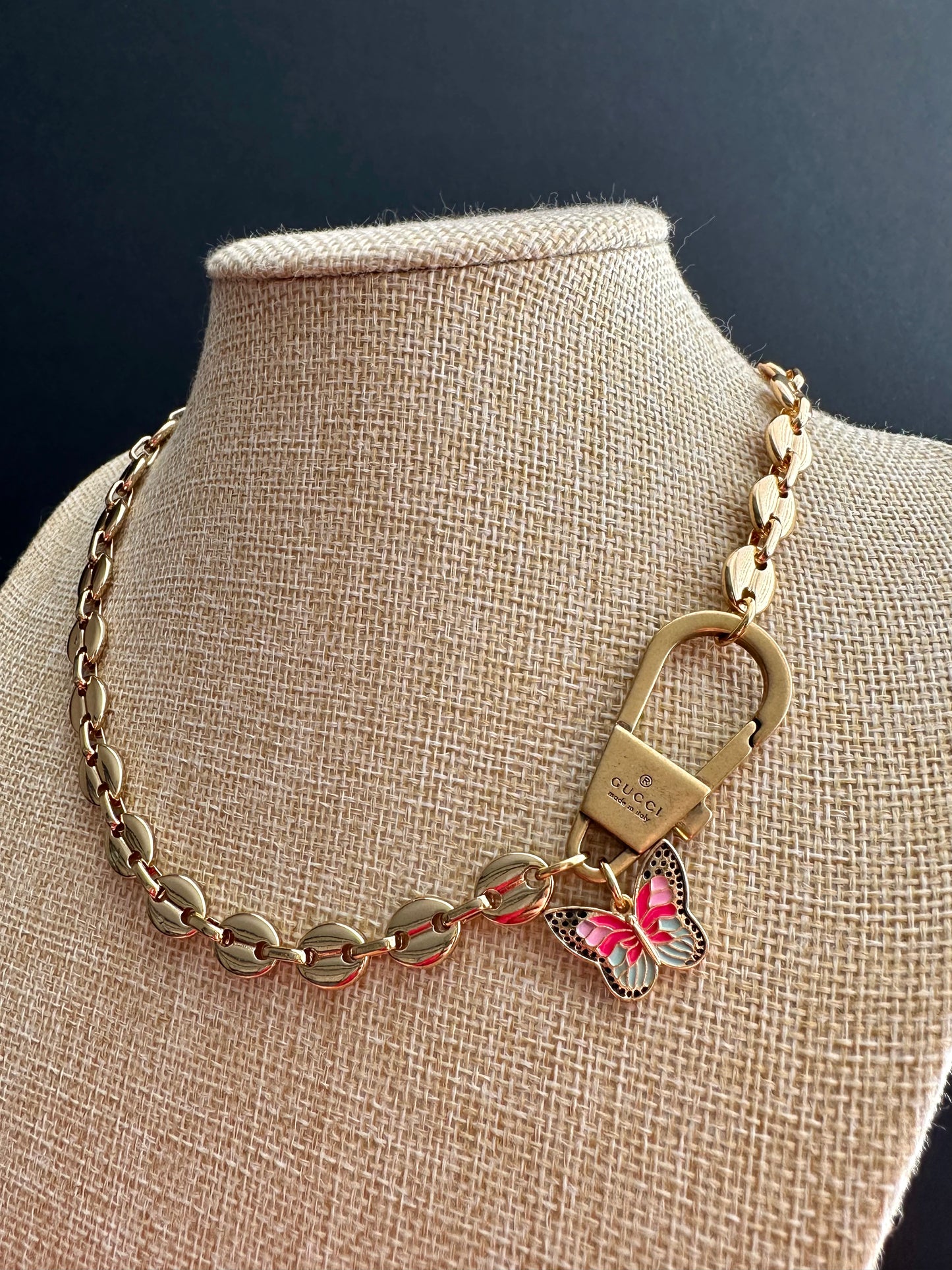 🦋 Antique Gold Vintage Gucci Keychain charm chain choker • high quality wheat chain