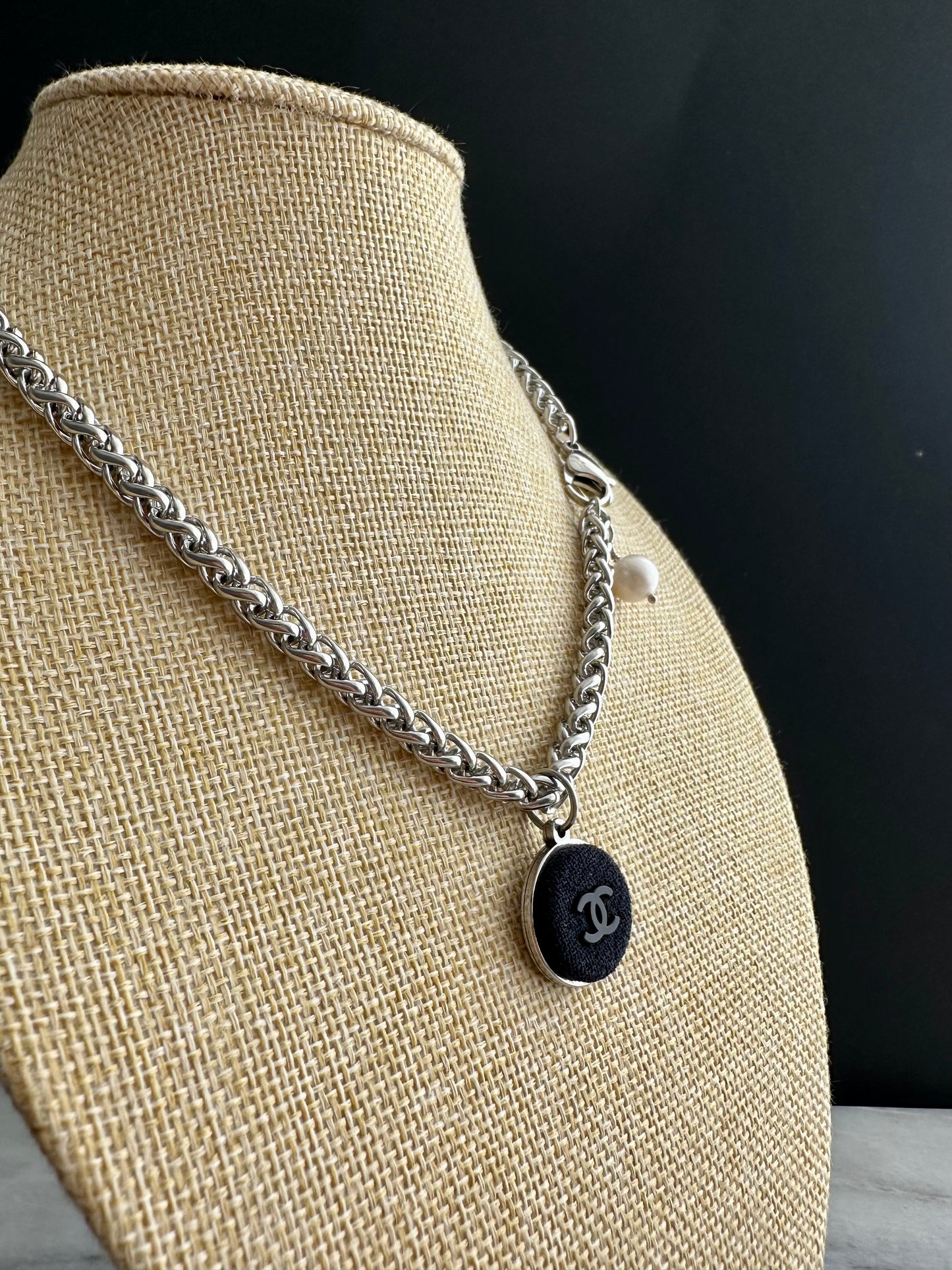 🖤 Reworked Authentic silver and black button necklace