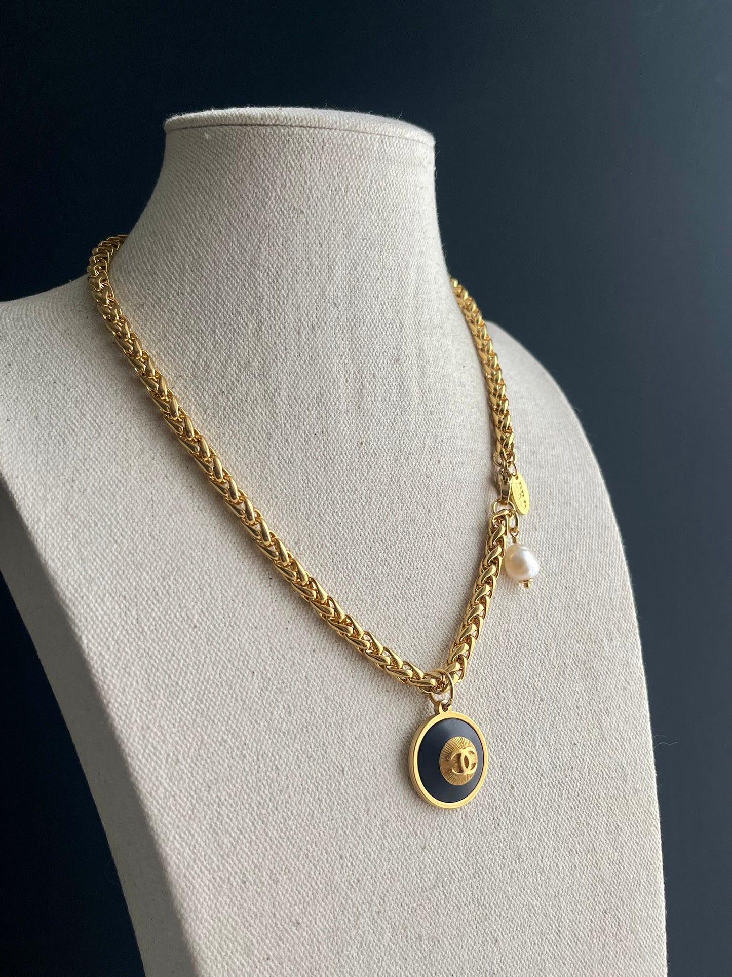 “Kitty” Vintage Authentic reworked Gold button Necklace