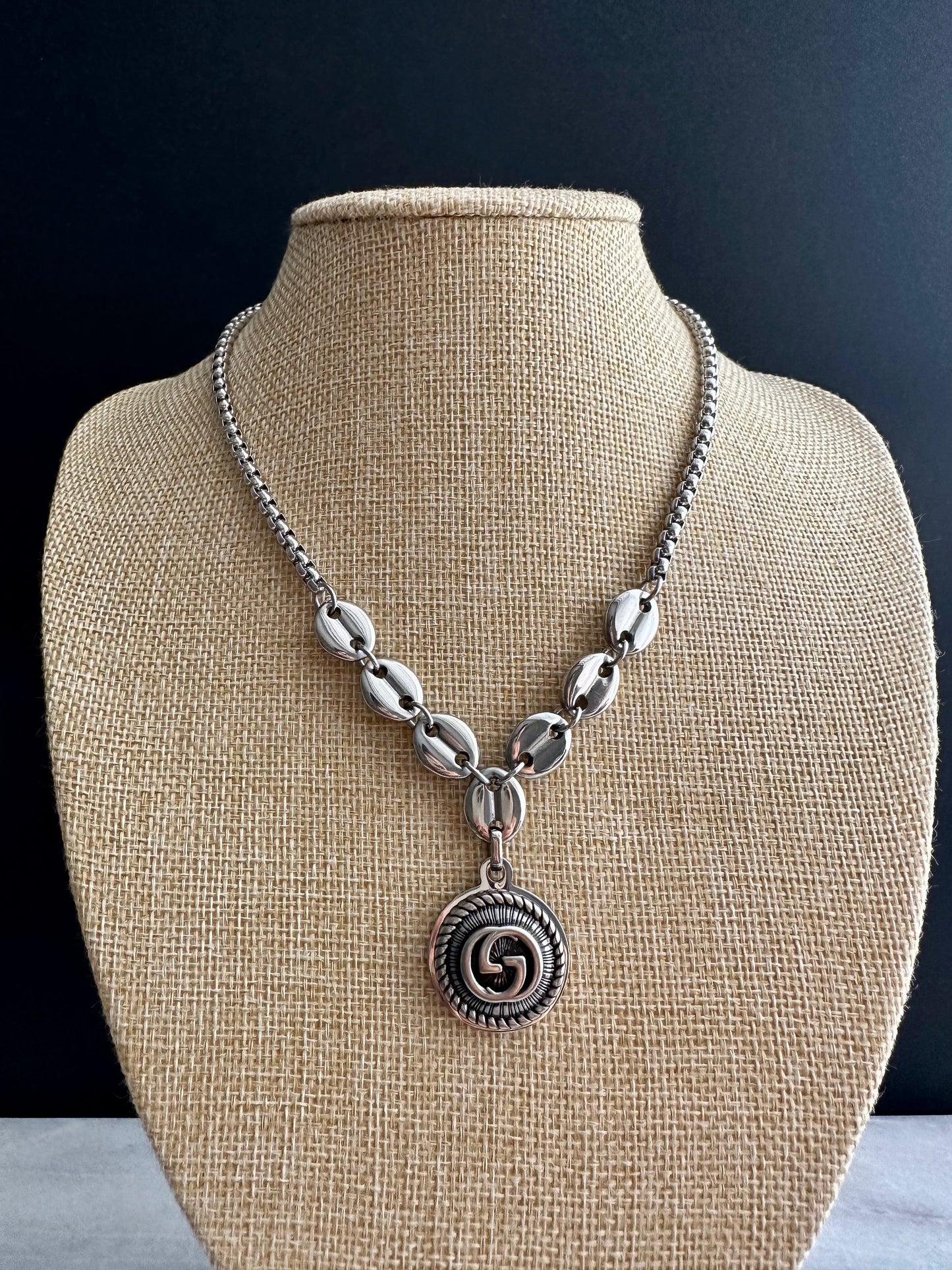 🐝 Antique Silver Gucci charm chain necklace • high quality wheat chain