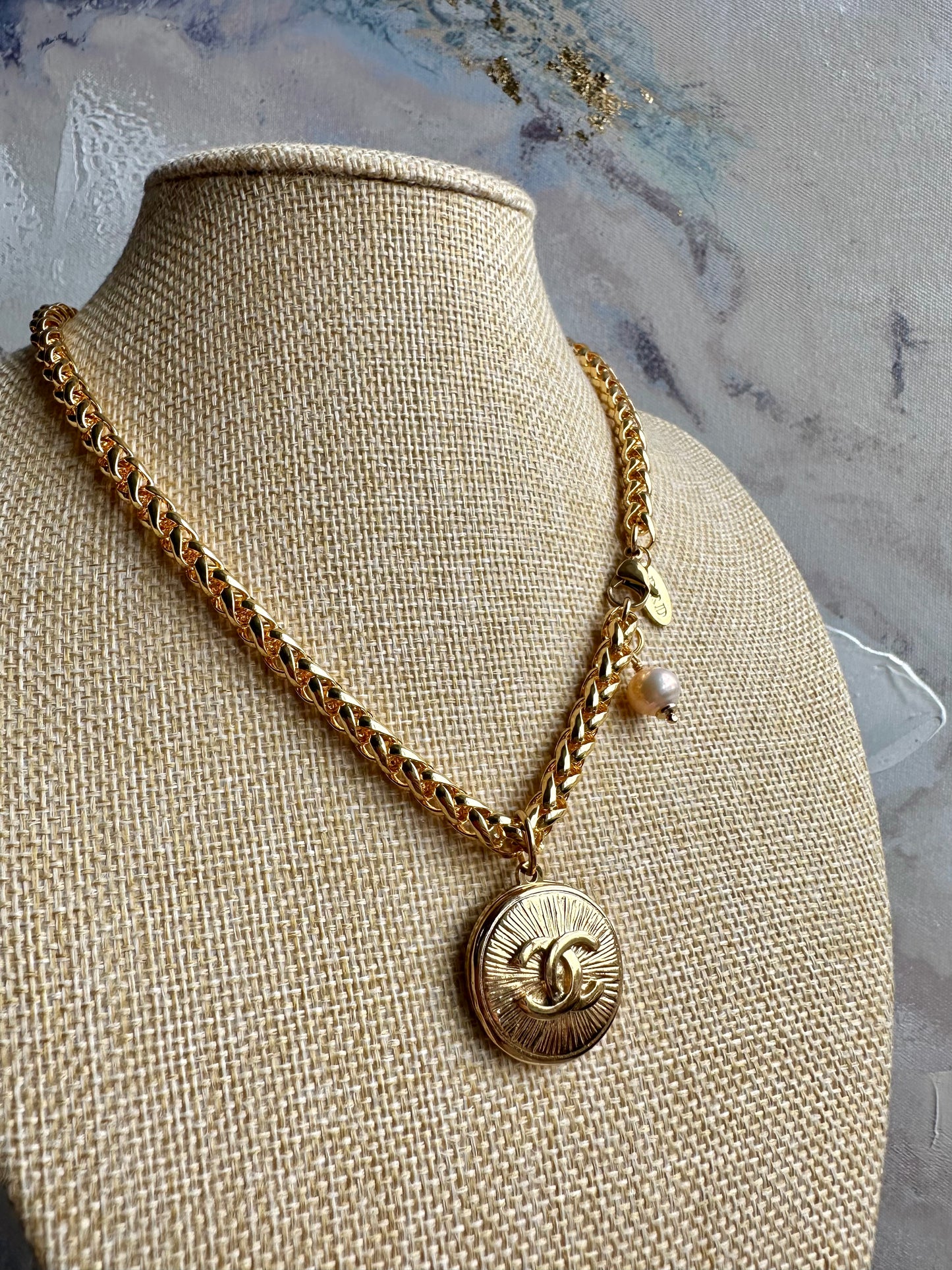 ✨ Large SUPER RARE Vintage Authentic reworked Gold button Necklace