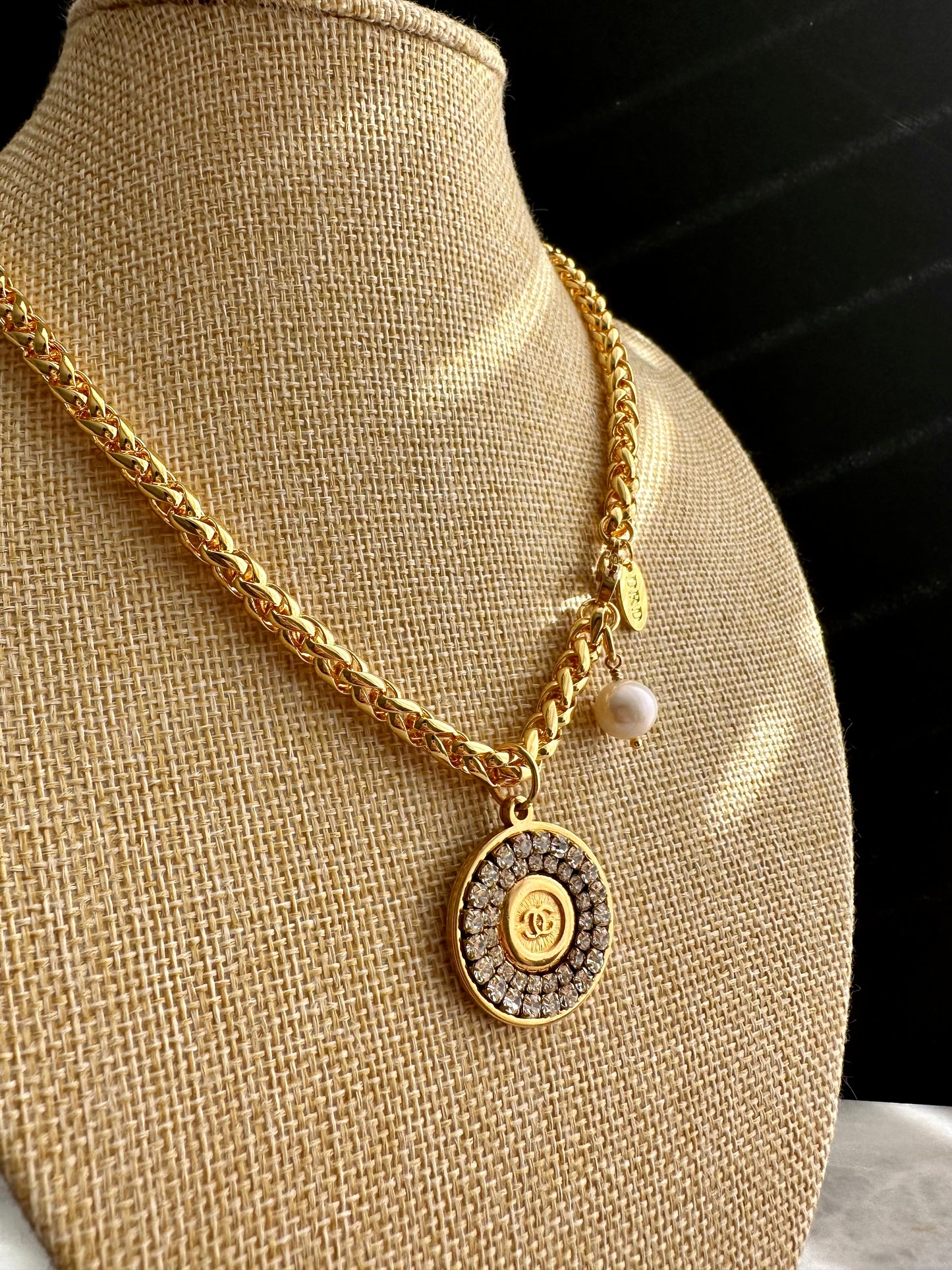 ✨SUPER RARE Large Vintage Authentic reworked Gold button Necklace