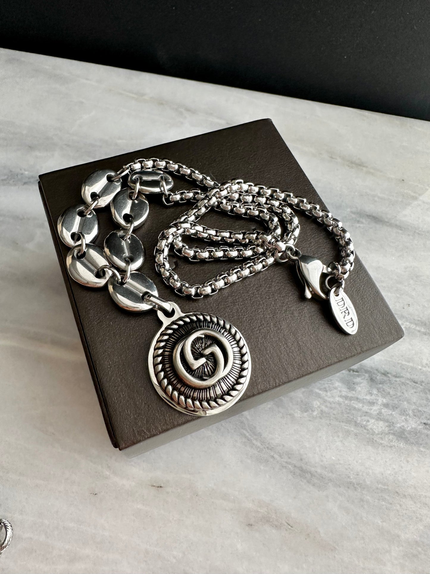 🐝 Antique Silver Gucci charm chain necklace • high quality wheat chain