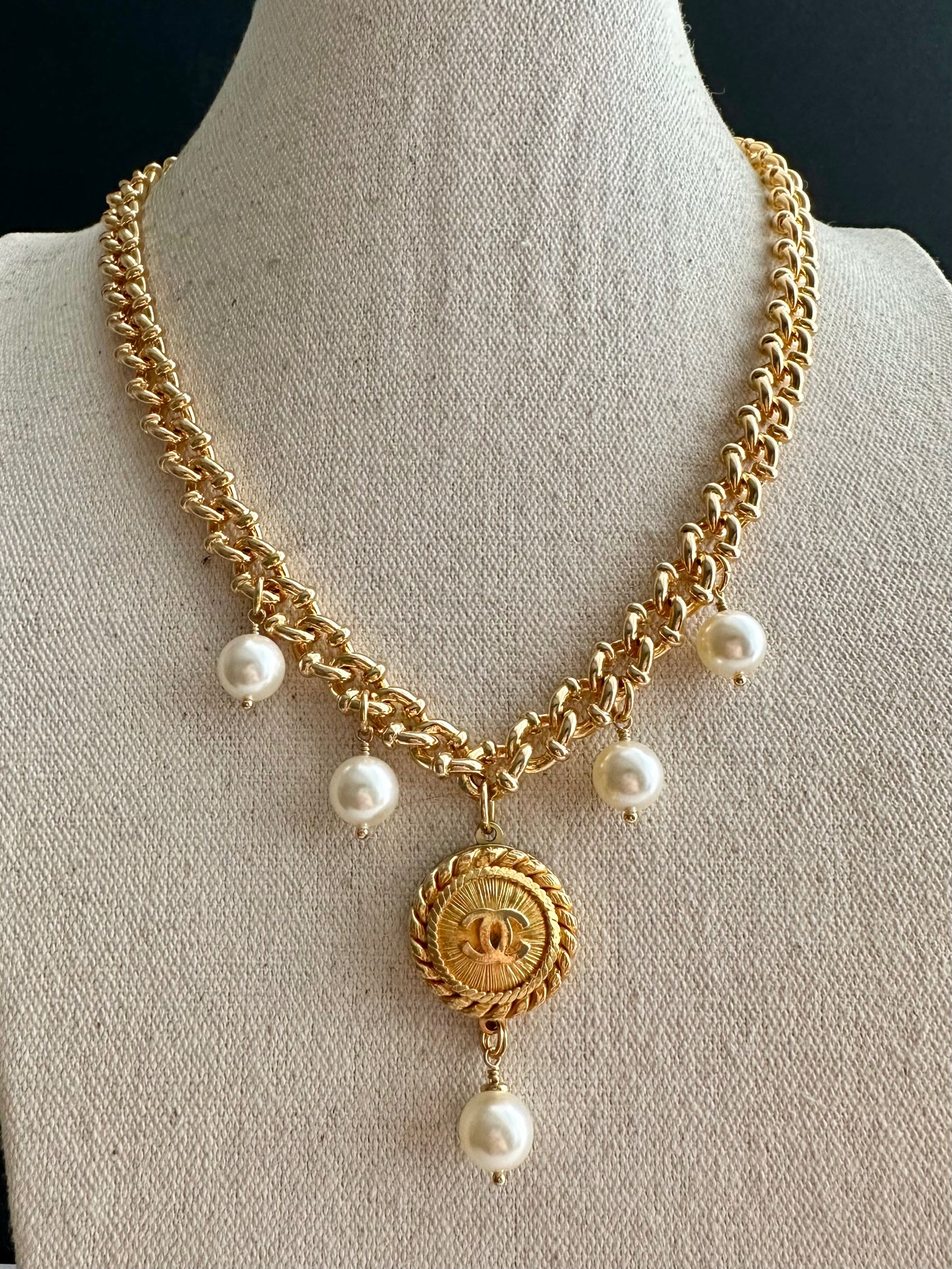 ✨SUPER RARE Large Vintage Authentic reworked Gold button Necklace