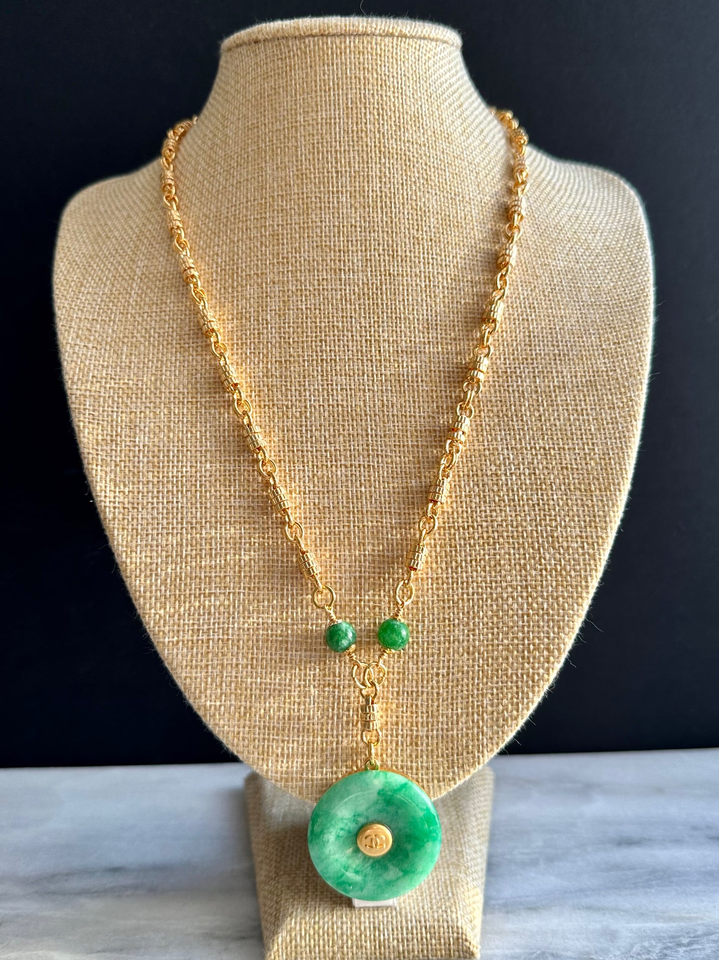 💚 Vintage Authentic reworked Gold button Necklace