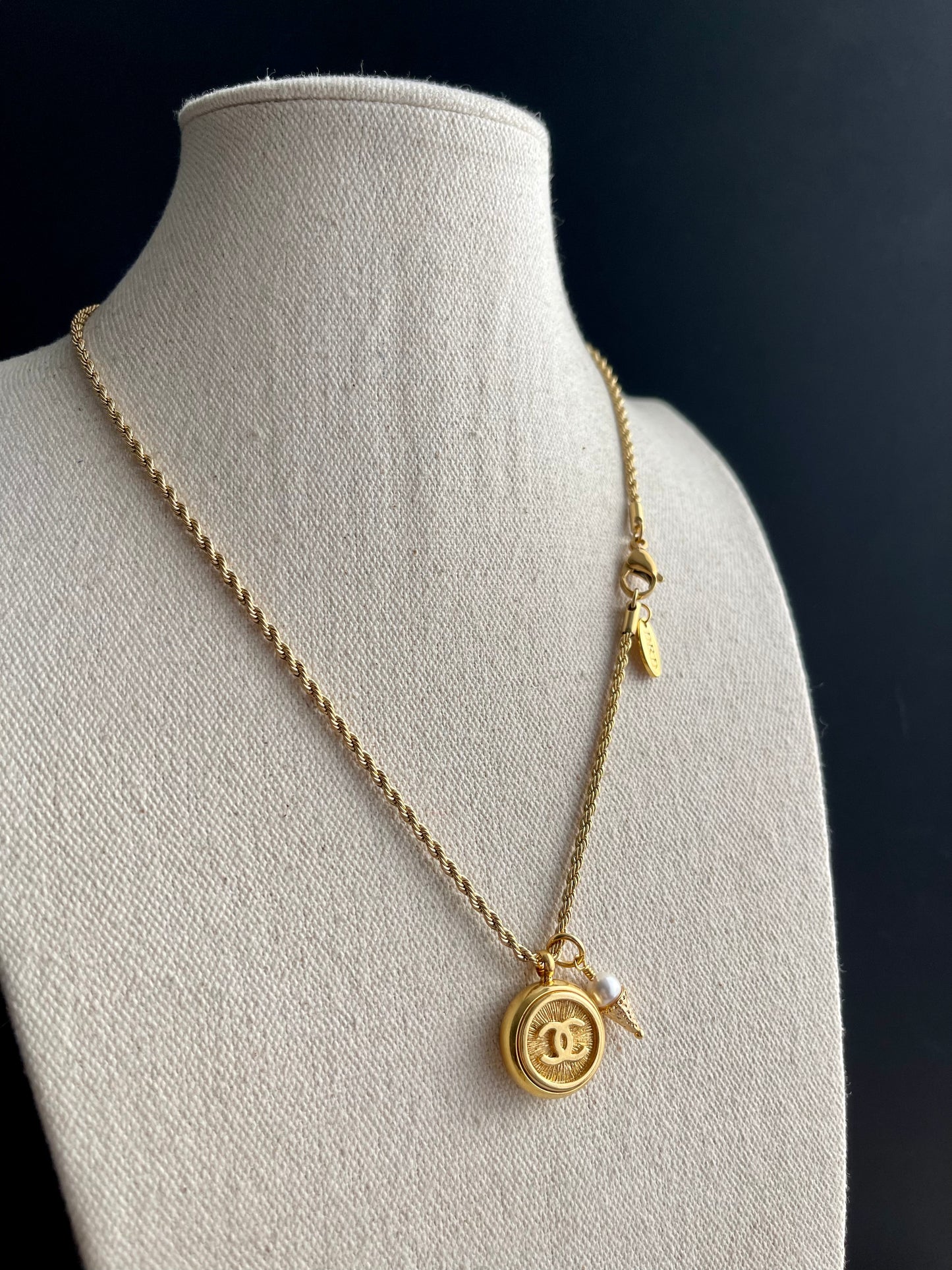 Vintage Authentic Reworked delicate gold Necklace