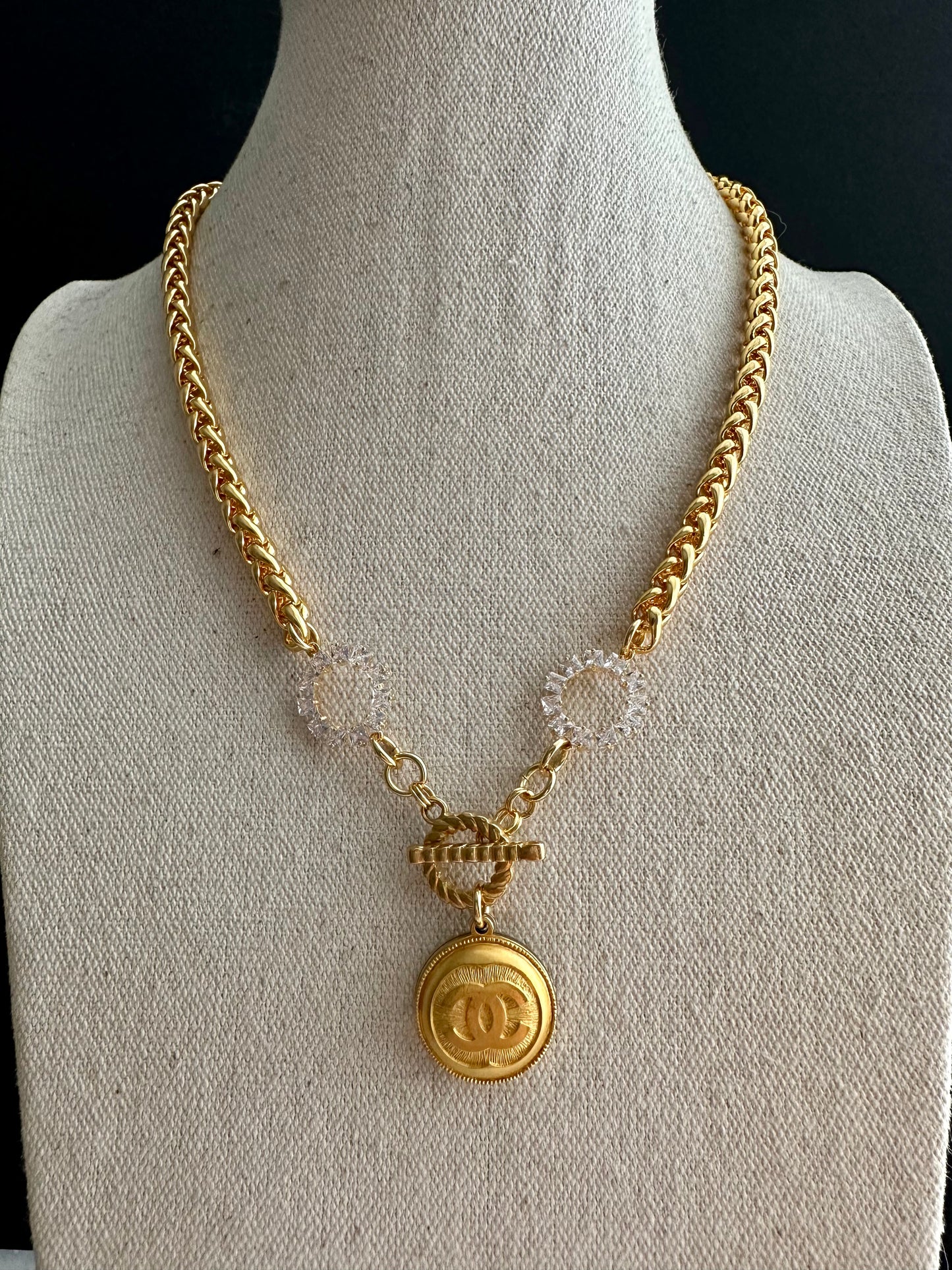 ✨SUPER RARE Large Vintage Authentic reworked Gold button Necklace