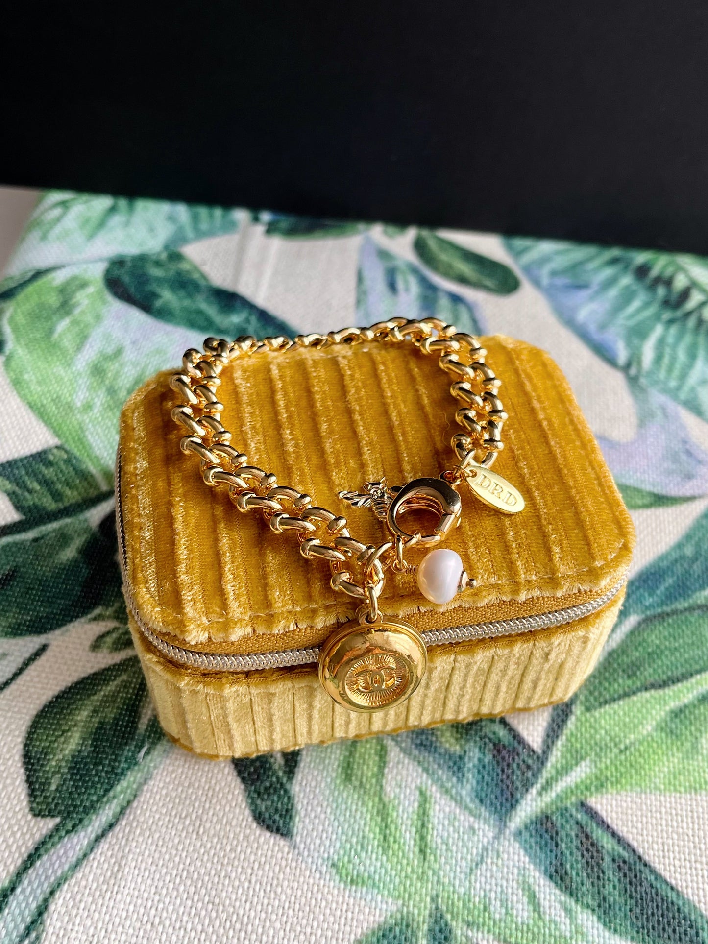 ONE OF A KIND gold reworked button bracelet button bracelet • gorgeous unique chain