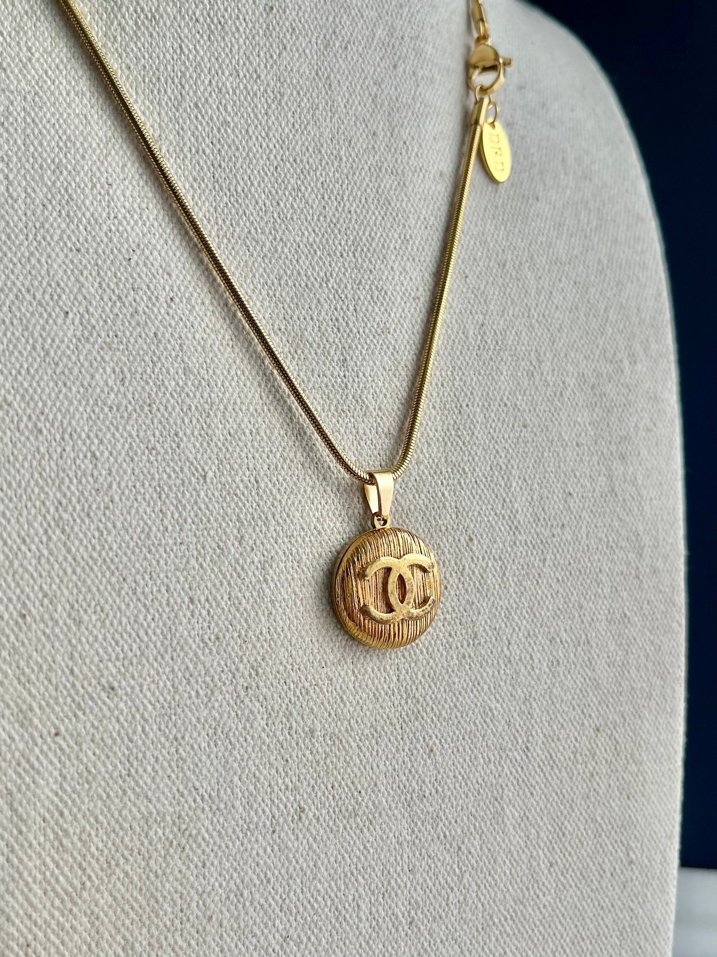 SUPER RARE Vintage Authentic reworked Gold button Necklace